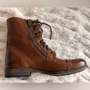 Frye Combat Boots Size 8.5 ** WORN ONCE**